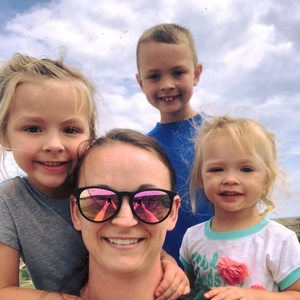 Meet your Posher, Courtney